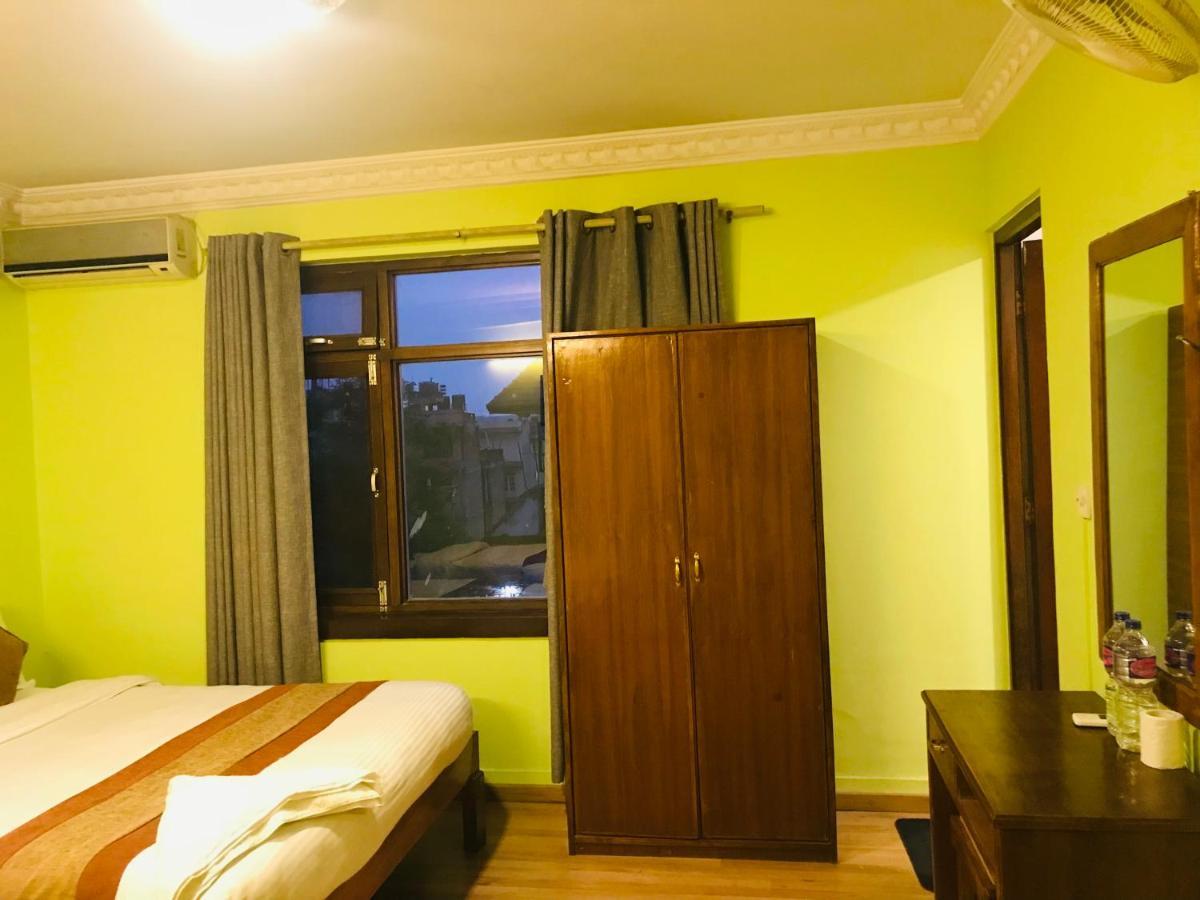 Hotel Lotus Garden Kathmandu Exteriör bild