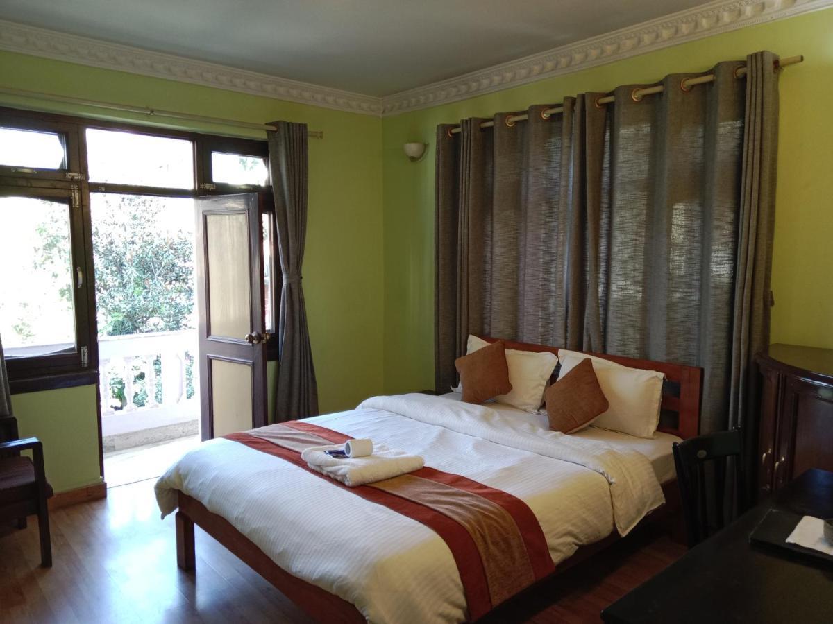 Hotel Lotus Garden Kathmandu Exteriör bild
