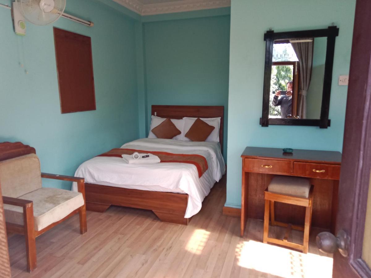 Hotel Lotus Garden Kathmandu Exteriör bild