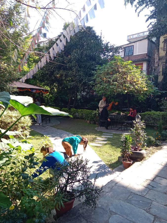 Hotel Lotus Garden Kathmandu Exteriör bild
