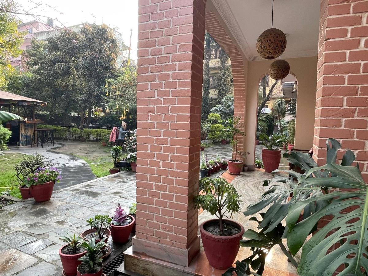 Hotel Lotus Garden Kathmandu Exteriör bild