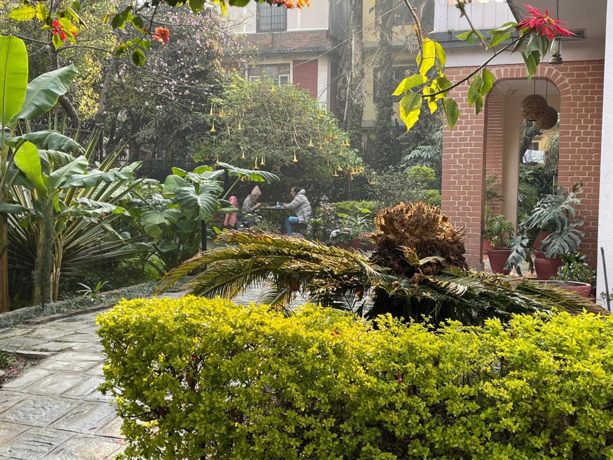 Hotel Lotus Garden Kathmandu Exteriör bild